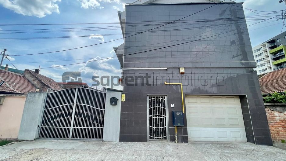 Casă ideală pentru familie, 263 mp cu garaj in Calea Aradului - Poză 1