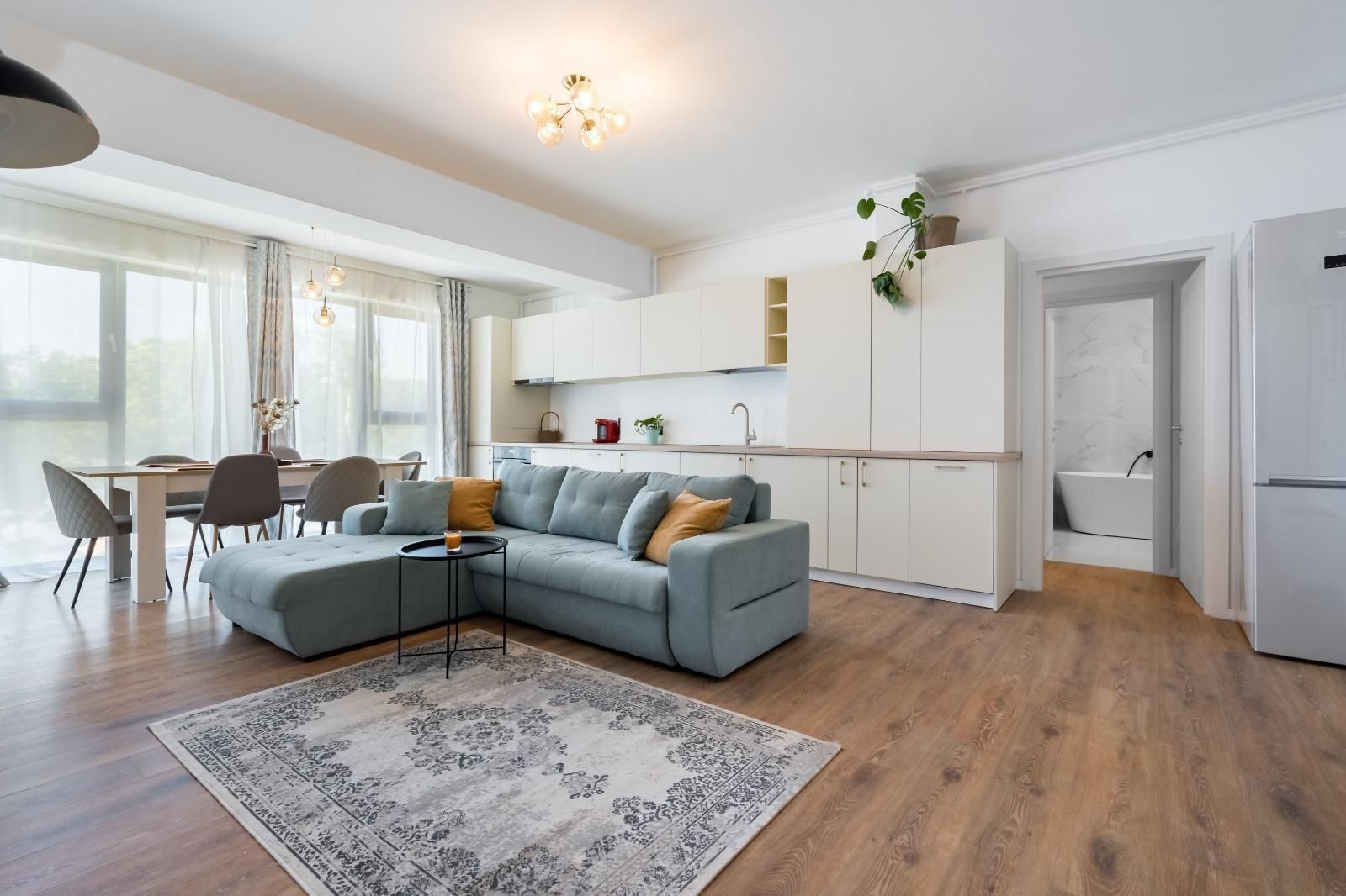 Inchiriere apartament 3 camere | Parcare inclusa | Sisesti - Poză 2