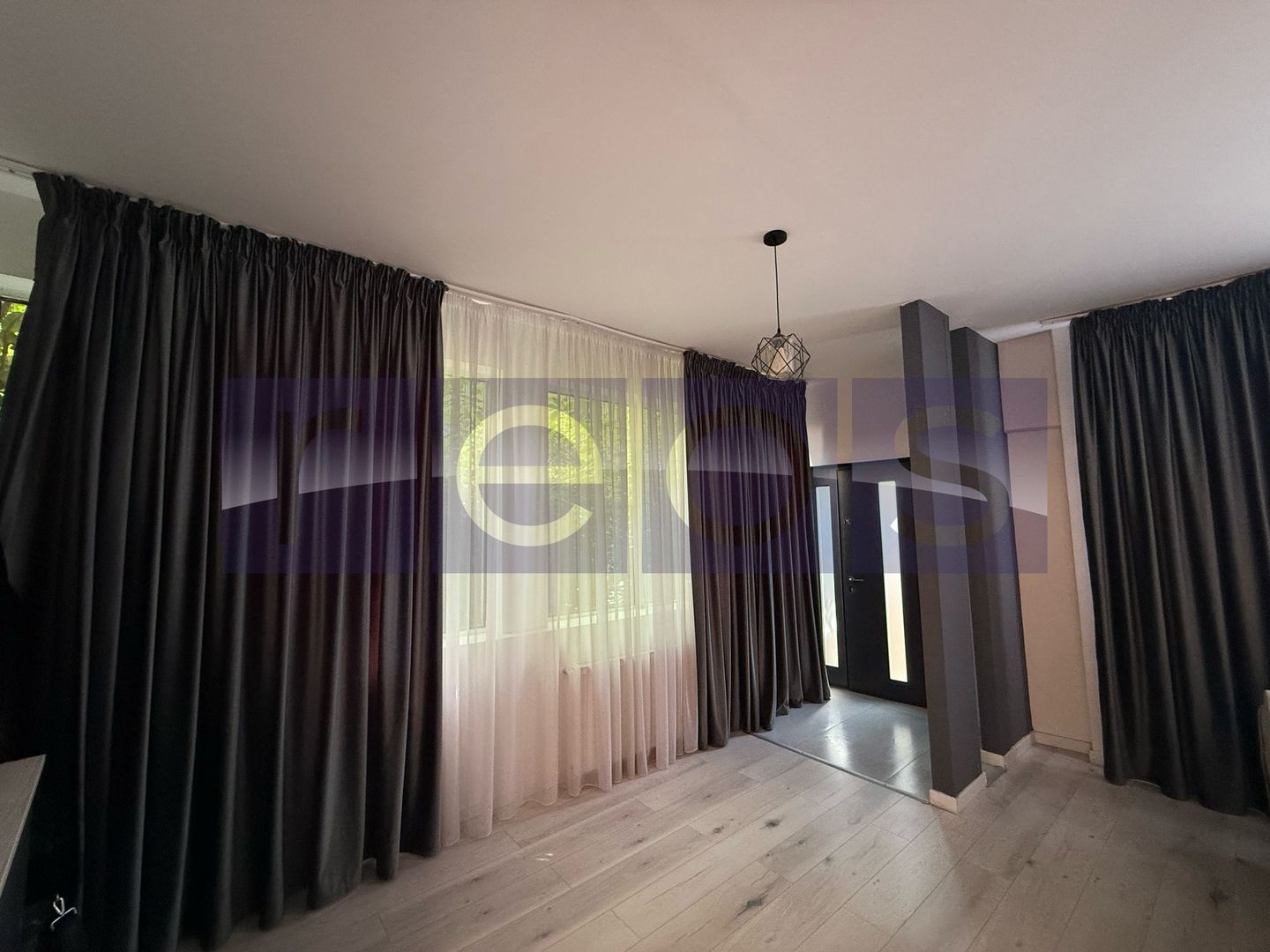 VANZARE VILA 6 CAMERE | EROII REVOLUTIEI | CURTE | 2 LOCURI DE PARCARE - Poză 5