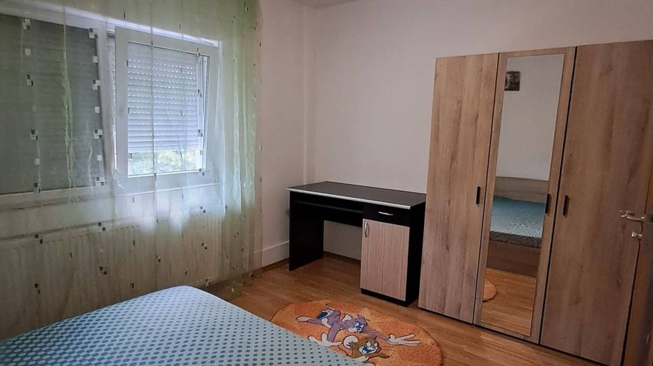 Apartament 2 camere- Craiovita Noua, Piata Big - Poză 1