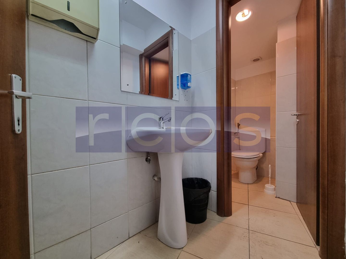 VANZARE SPATIU COMERCIAL | 30 CAMERE | ZONA UNIRII - Poză 45