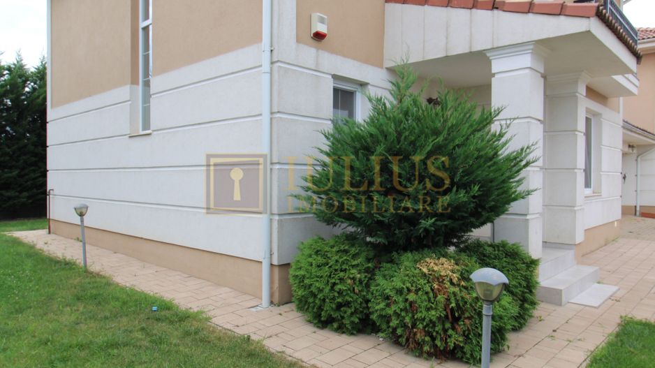 Zona Cora - Dumbravita, 5 camere + 2 bai. - Poză 3