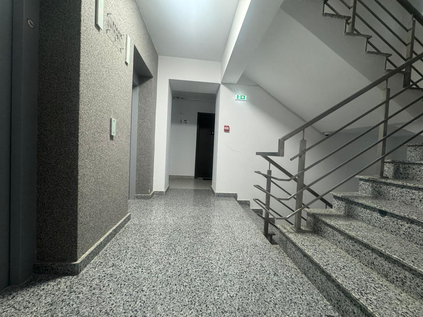 3 camere decomandat || PIPERA ROND OMV - Poză 13