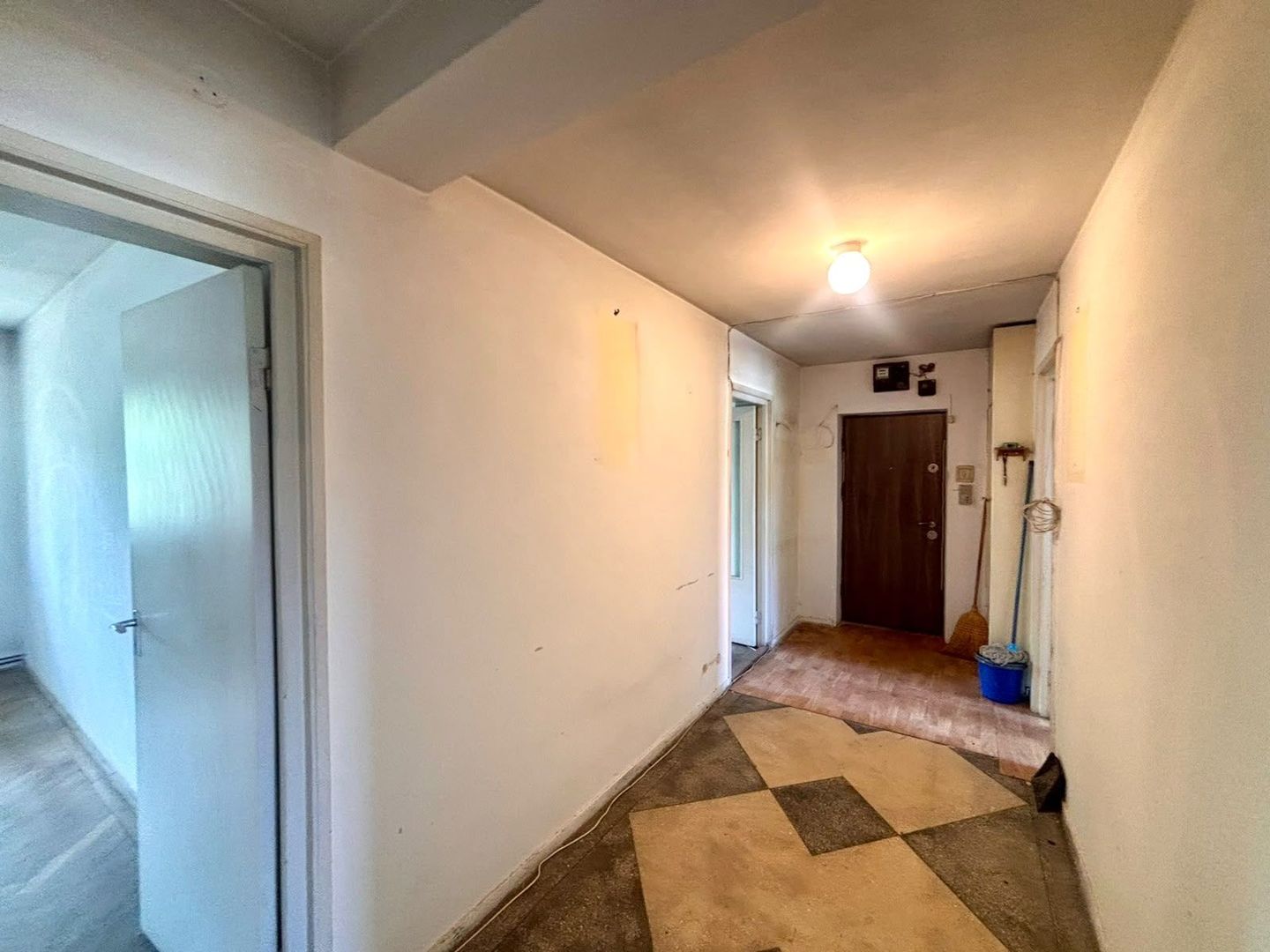 Apartament 3 camere central Ștrand cu garaj si boxa - Poză 14