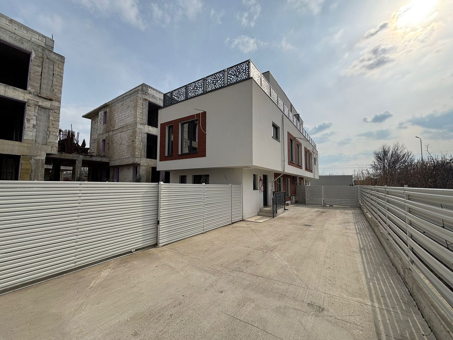 CASA INDIVIDUALA PALLADY,TEREN 110 MP, 5 CAMERE,FINALIZATA,COMISION 0% - Poză 2