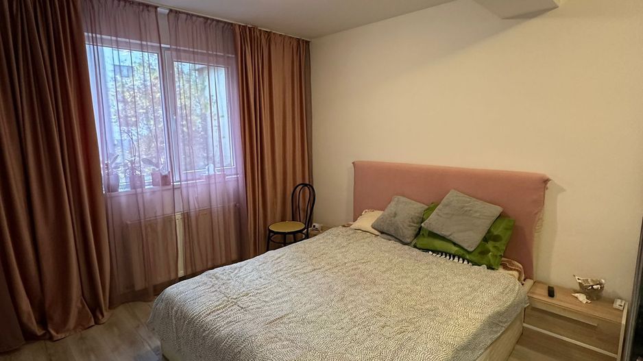 Apartament decomandat 3 Camere Turnu Magurele - Poză 3
