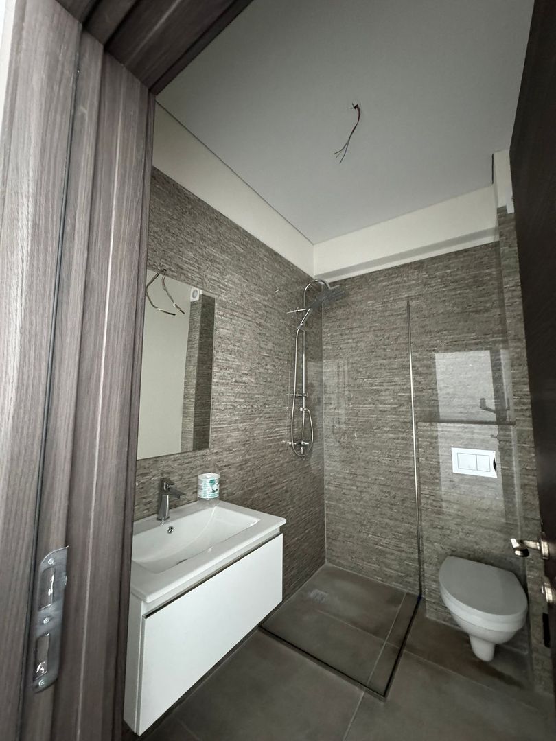 Apartament de vanzare 2 camere- vedere la mare - Poză 12