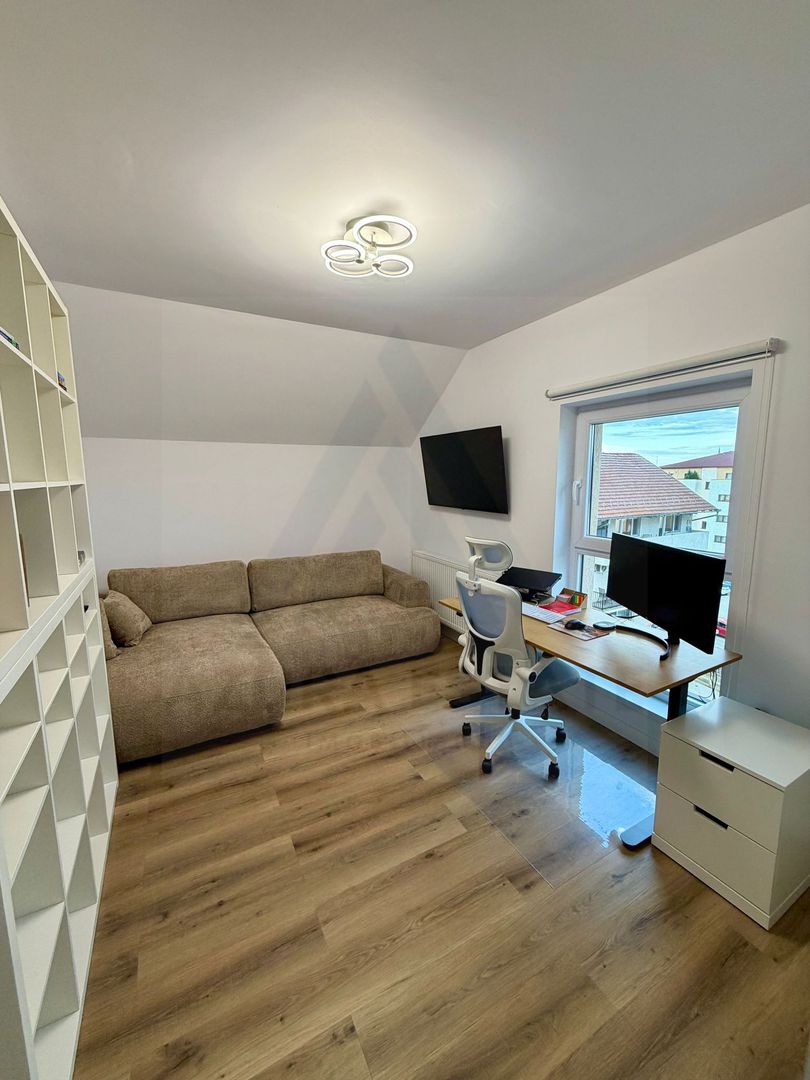 Apartament premium 4 camere 3 dormitoare 2 bai 116 mp in Kogalniceanu - Poză 1