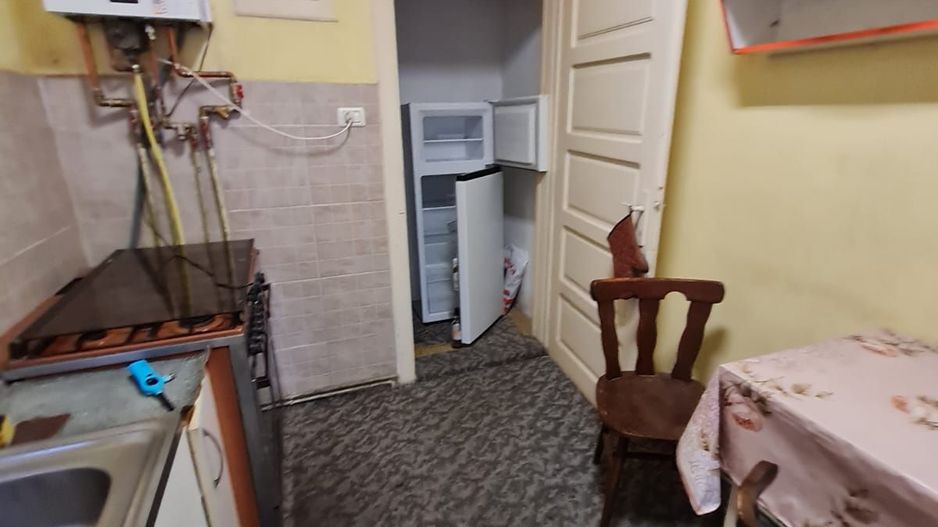 Apartament 2 camere la curte - Poză 6