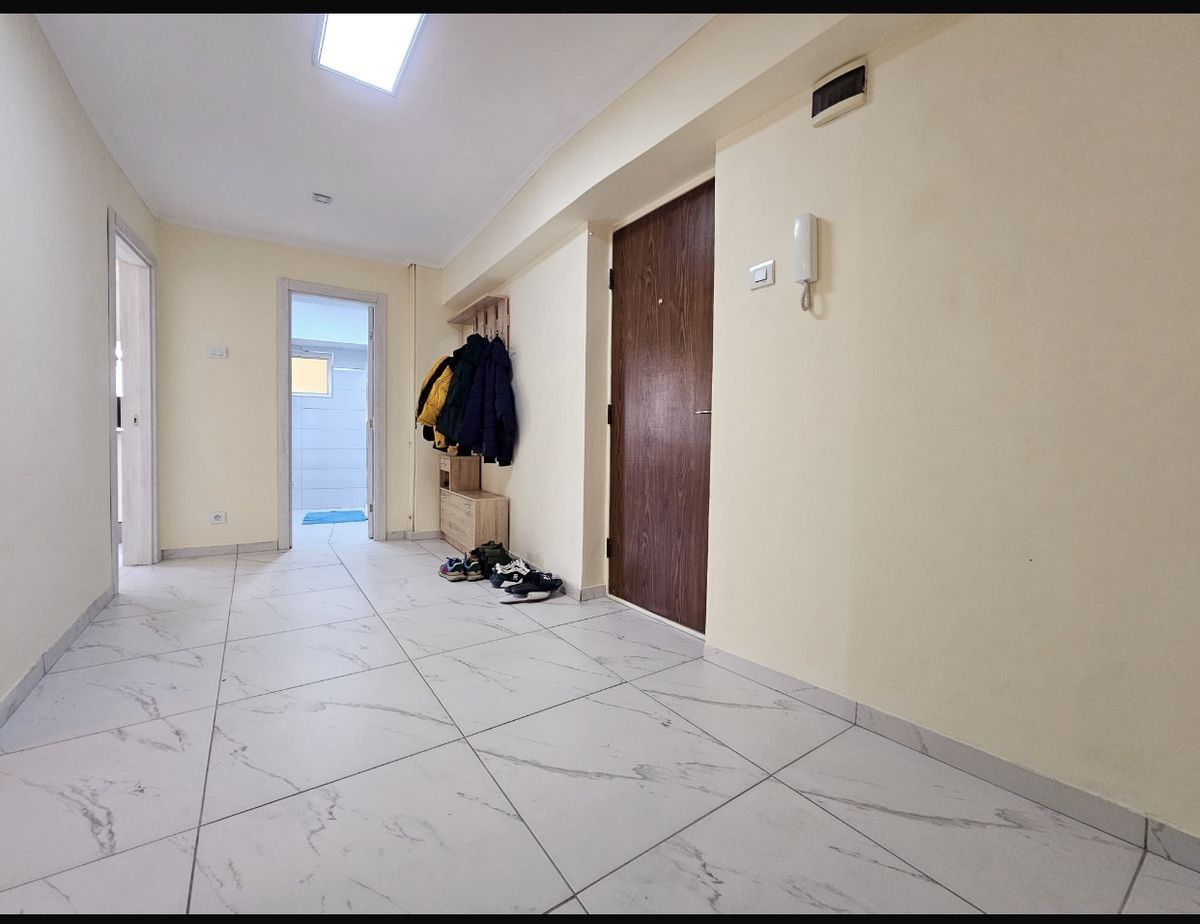 Închiriez apartament 2 camere modern, Unirii, spațios - Poză 8