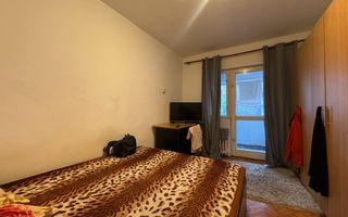 Apartament cu 3 camere decomandate, Cetate - etaj 1 - Poză 5