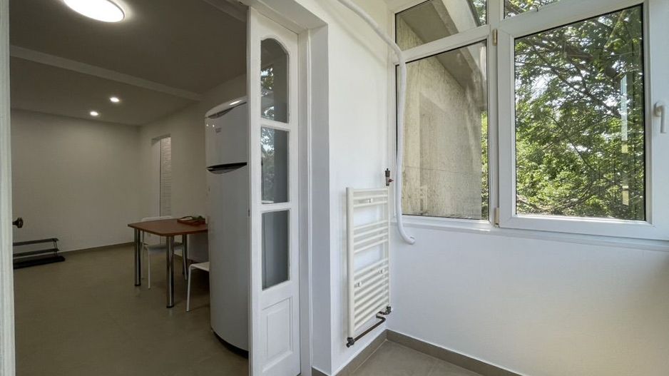 BERCENI | Aparatorii Patriei | Chirie 2 Camere Renovat + Metrou - Poză 2