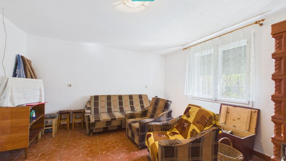 Casă cu teren 2877 mp, orașul Ineu - Poză 10