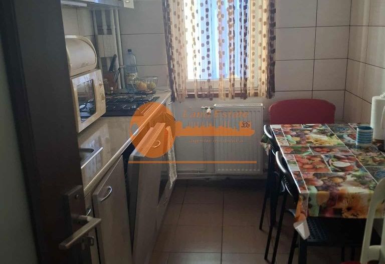 Apartament 3 camere | centrală proprie | Tei - Poză 3