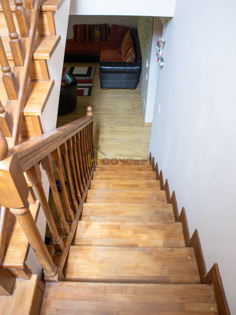 Vila spatioasa pt doua familii 10 camere Clinceni Monumentul Eroilor - Poză 10