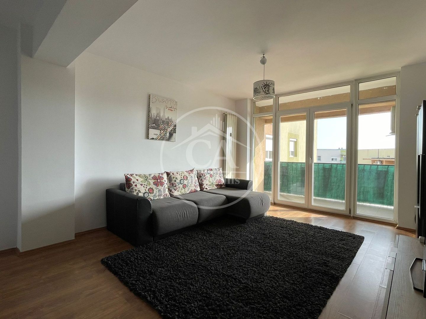 Apartament cu 2 camere de vanzare in Prima Nufarul, Oradea. - Poză 1
