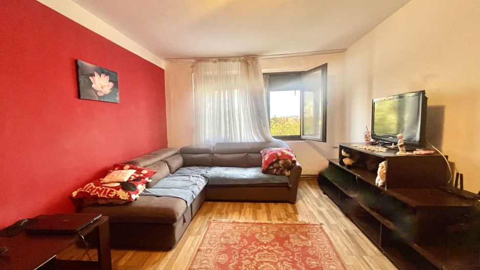 Apartament cu 2 camere, decomandat, în zona Centrală - Take Ionescu - Poză 1