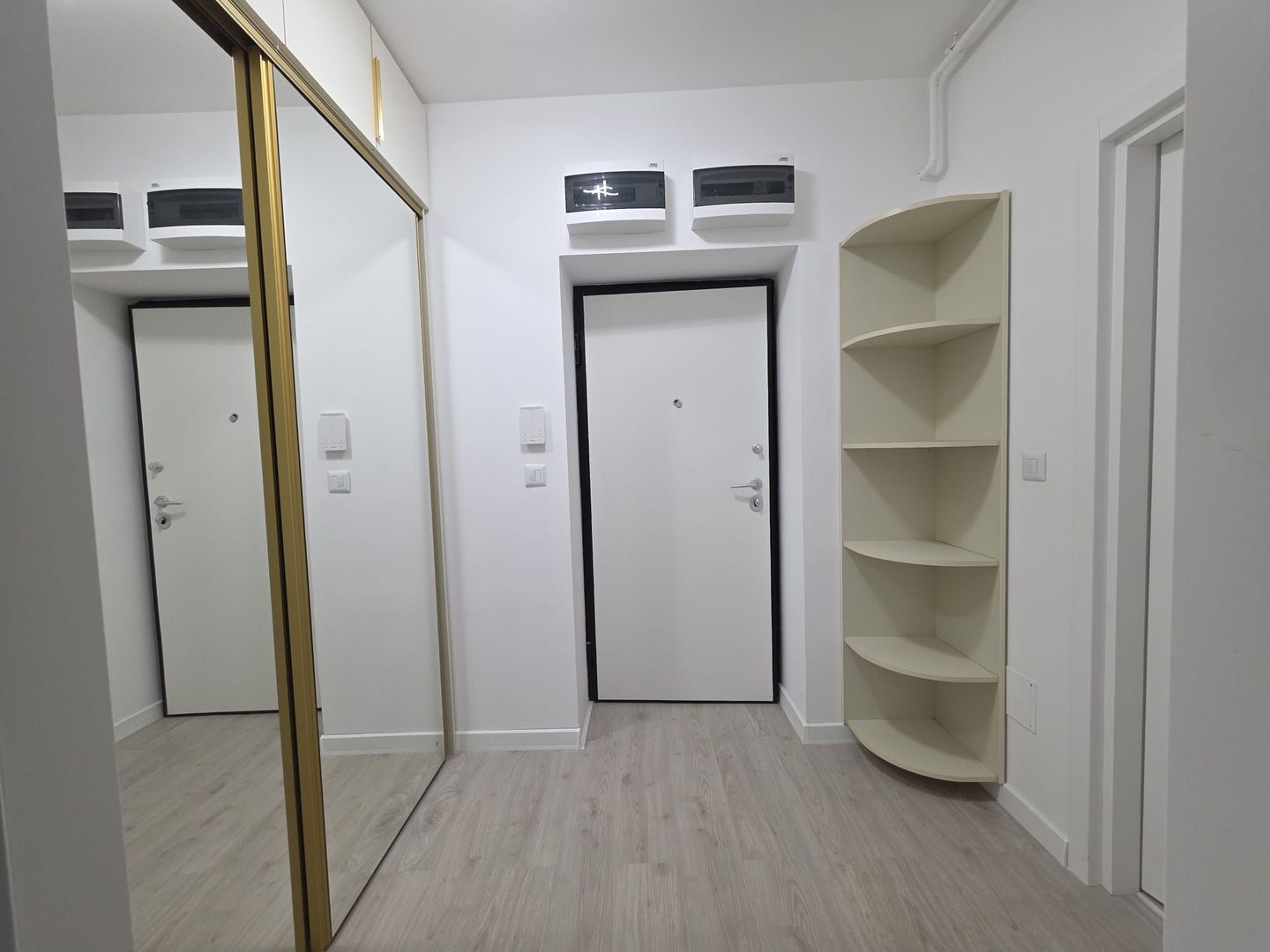 Garsoniera Aviatiei Floreasca Pipera Rond OMV Ivory Residence Parcare - Poză 4