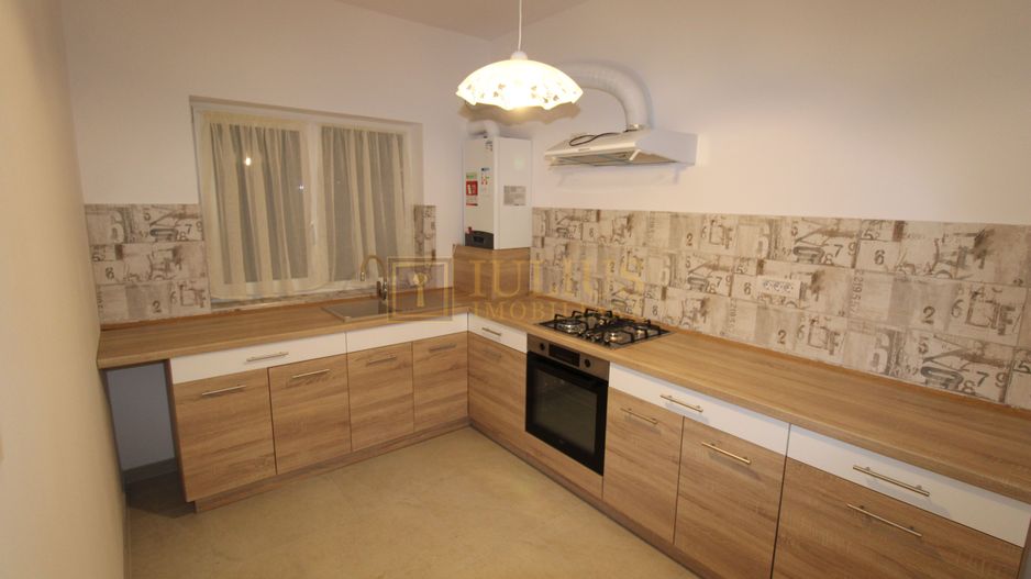 Casa parter + etaj, 3 camere 2 bai terasa gradina gazon prima inchiriere - Poză 5