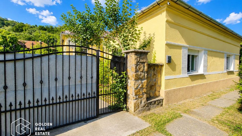 Casa cu teren de 1224 mp, localitatea Baratca - Poză 2