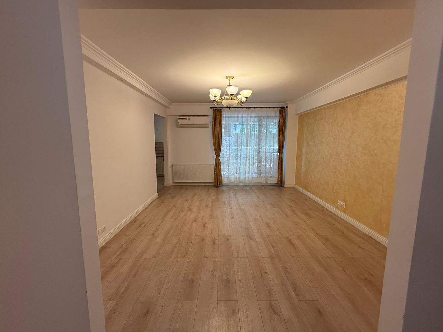INCHIRIERE Apartament cu 3 camere in zona Aviatiei - Poză 3