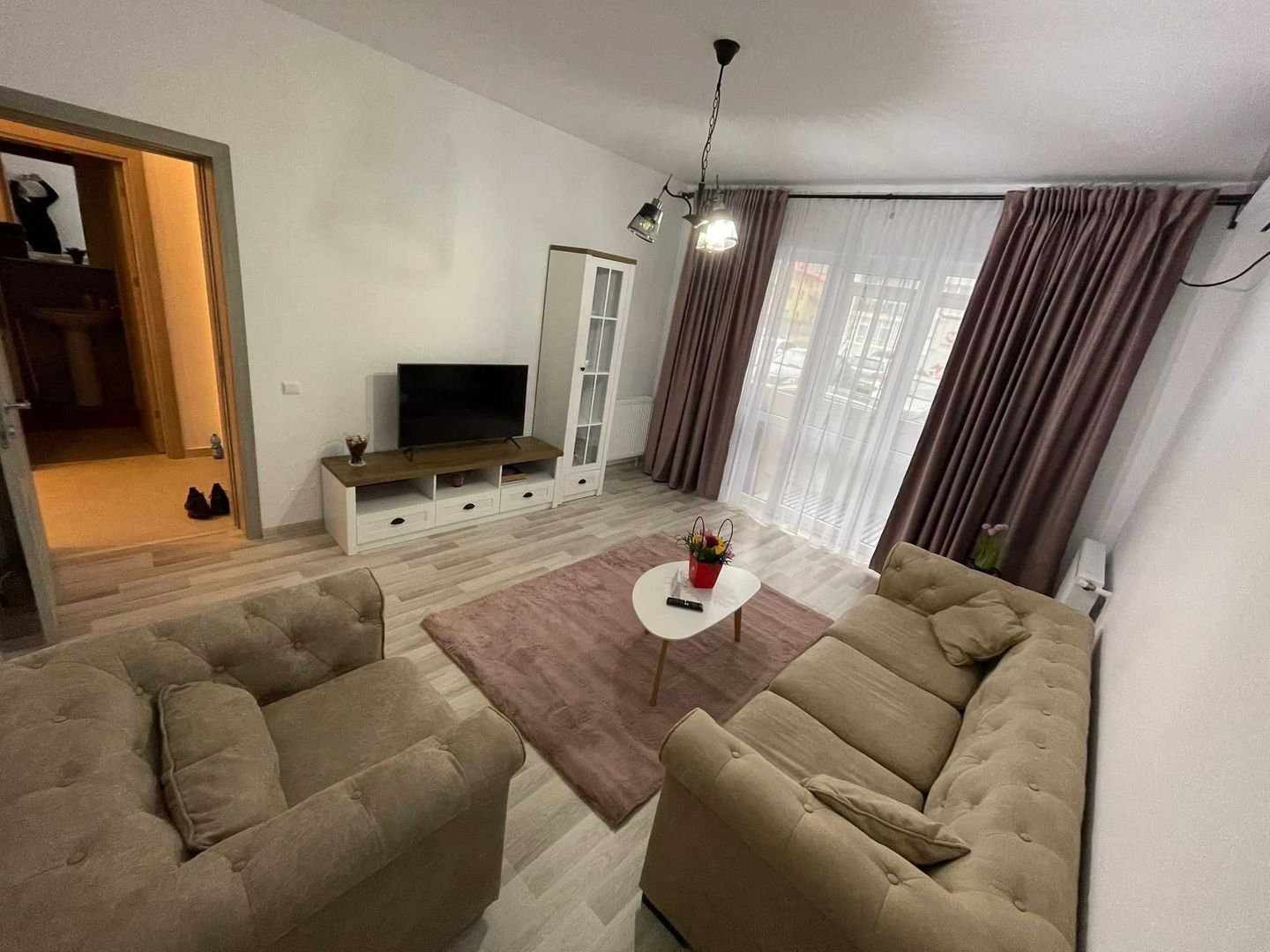 Inchirierere apartament  2 camere decomandat Drm.Belsugului, Sector 6 - Poză 1