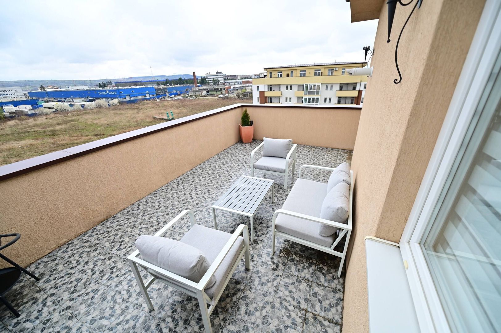 Apartament 2 camere - Henri Coandă  + terasă 40 mp - Poză 9
