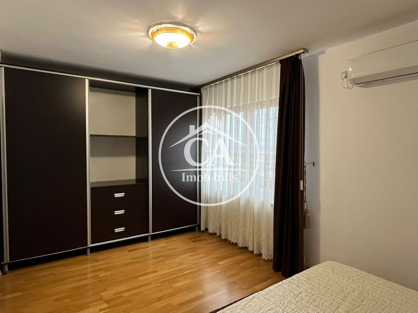 Apartament de închiriat cu 3 camere în zona Calea Aradului, Oradea - Poză 4
