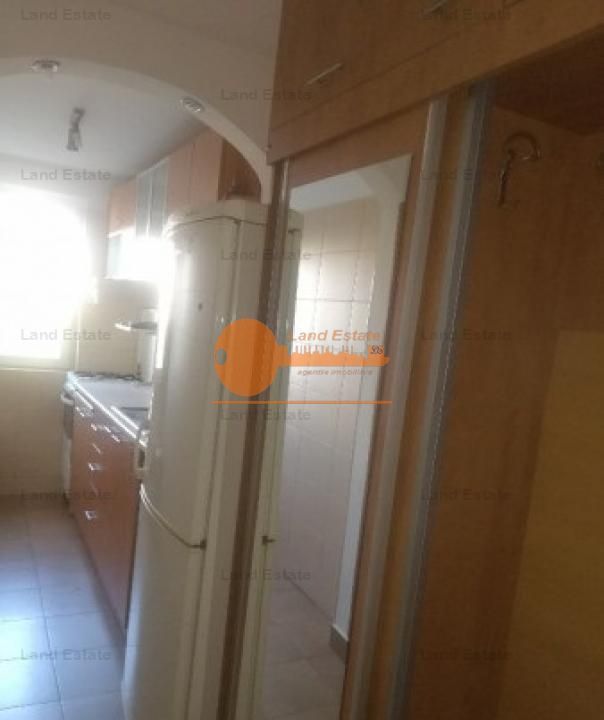 Apartament cu 2 camere in zona Frigocom - Poză 7