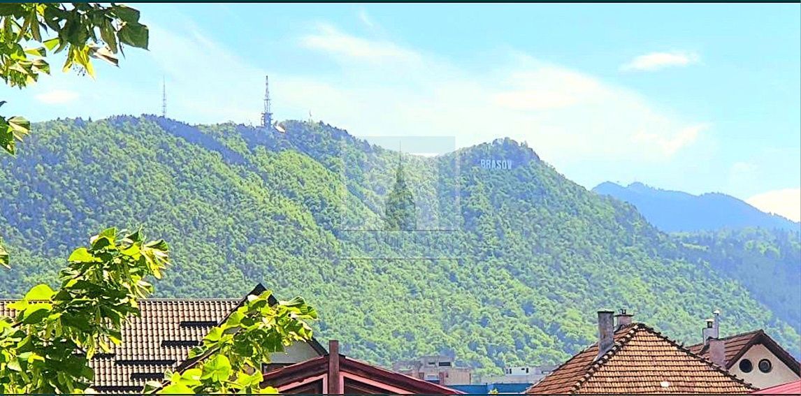 Apartament 4 camere de vanzare/ zona Tractorul - Poză 1