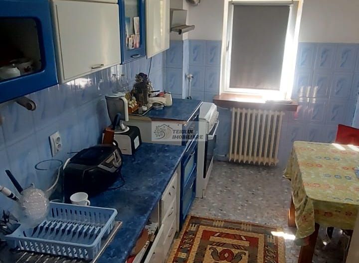 Vând apartament 3 camere-ETAJUL 1 - Poză 2