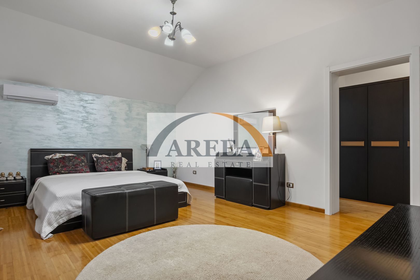 Vilă de închiriat în Pipera – Drumul Negru, ideal familie, curte mare - Poză 18