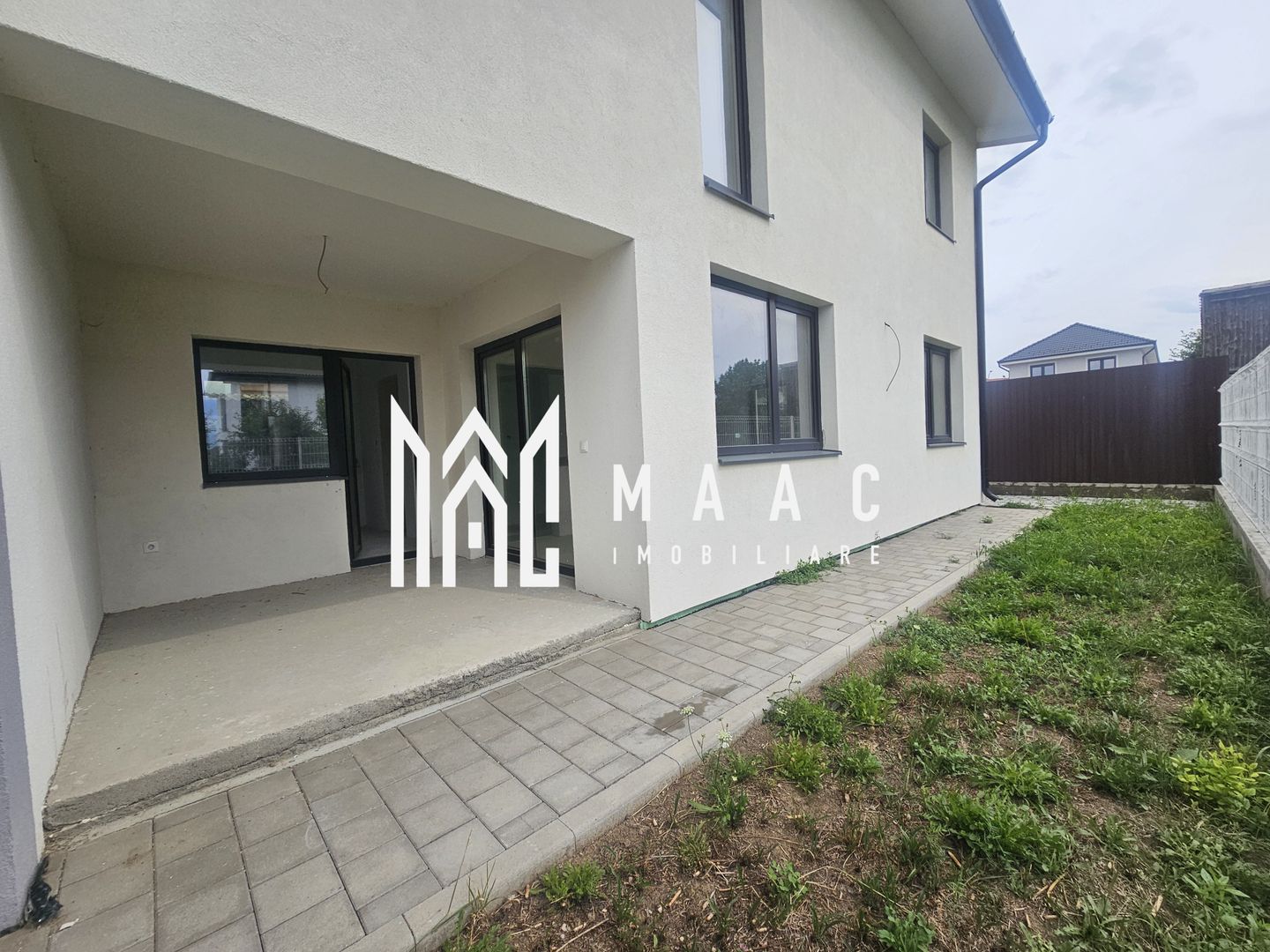 Casă triplex | 4 camere | 115 mp utili | 2 parcări | Șelimbăr - Poză 2