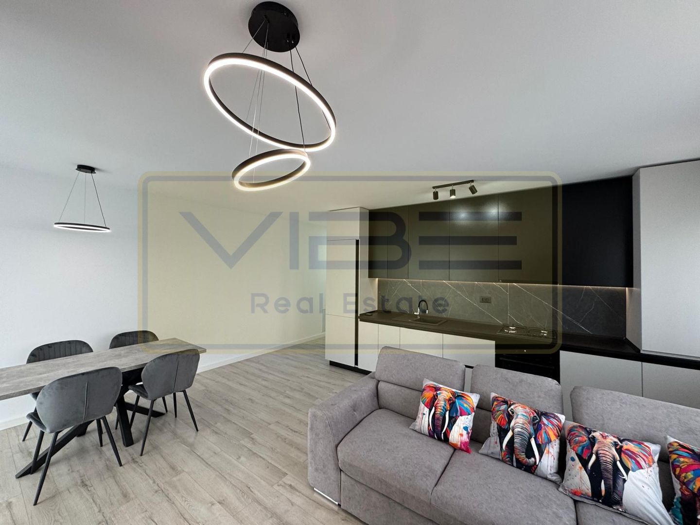 Apartament NOU 2 camere, parcare Comat Towers - Poză 2