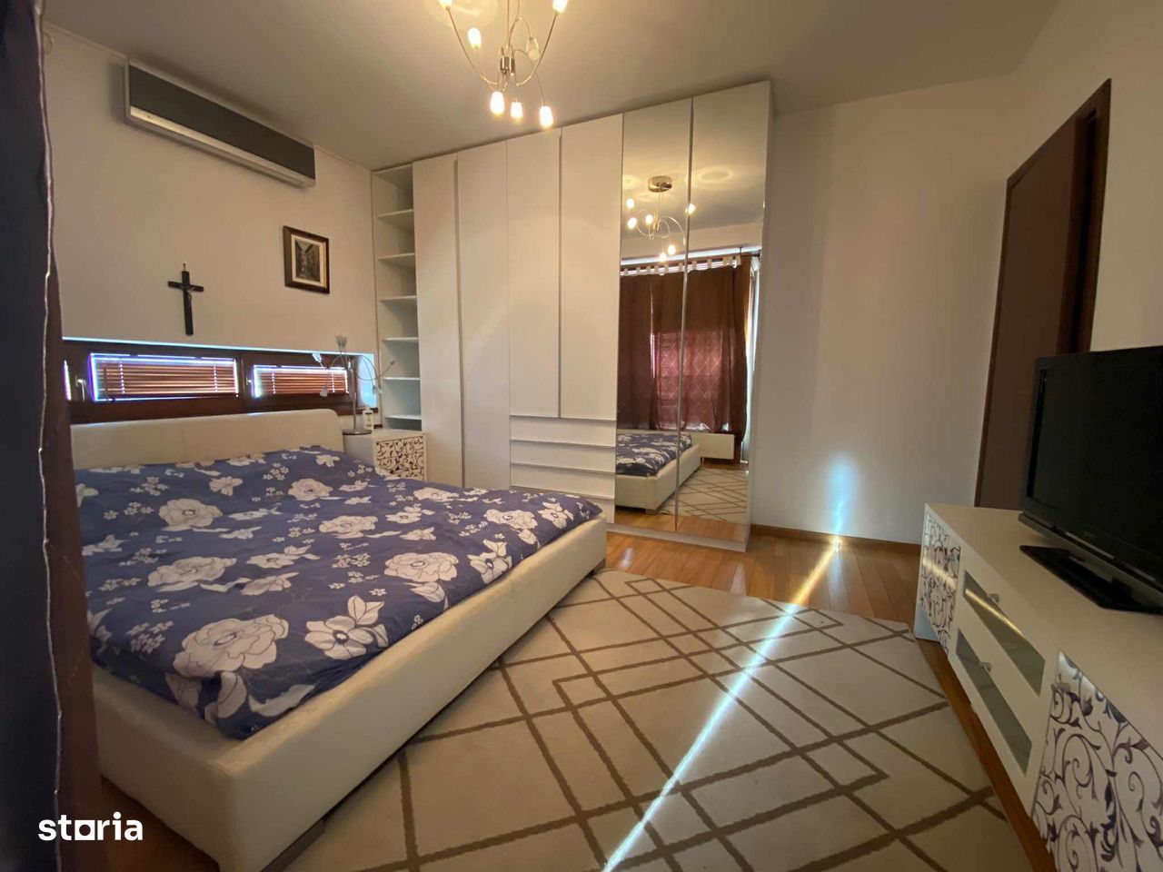 APARTAMENT SUPERB, 5 CAMERE, DOROBANTI - Poză 4