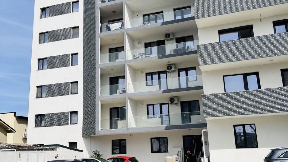 Apartament de vanzare - Poză 2