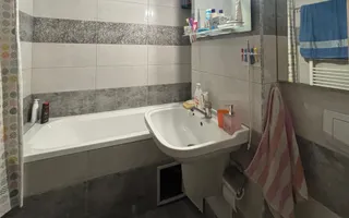 Casă la bloc - Apartament cu 4 dormitoare - 110mp - - Poză 11