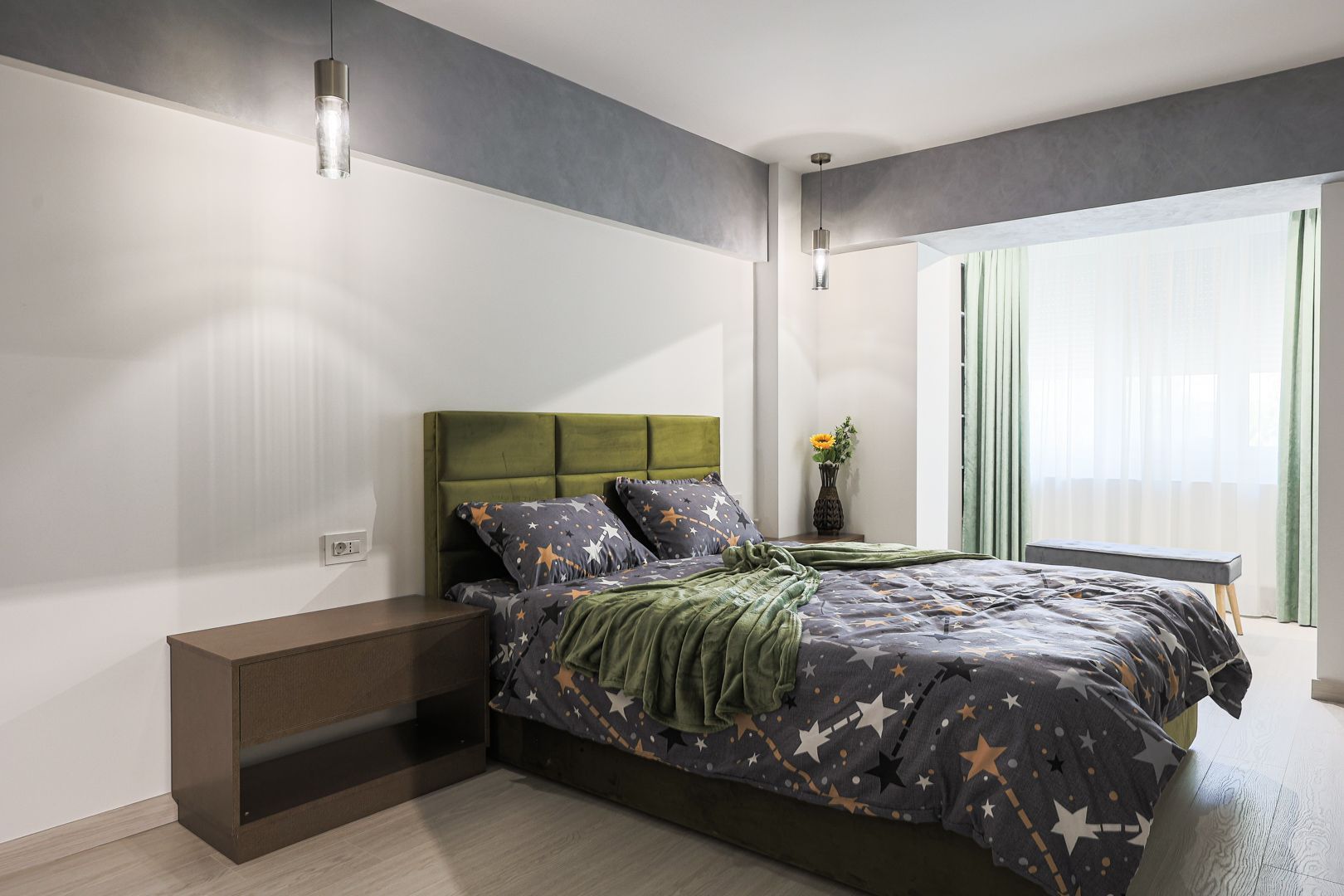 Locuință renovată cu bun gust, 2 dormitoare, etajul 1. Aurel Vlaicu - Poză 3