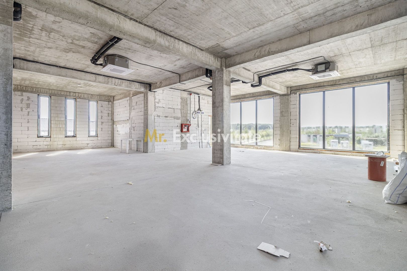 Spatiu comercial de la 14 euro de inchiriat Amber Forest Plaza - Poză 15