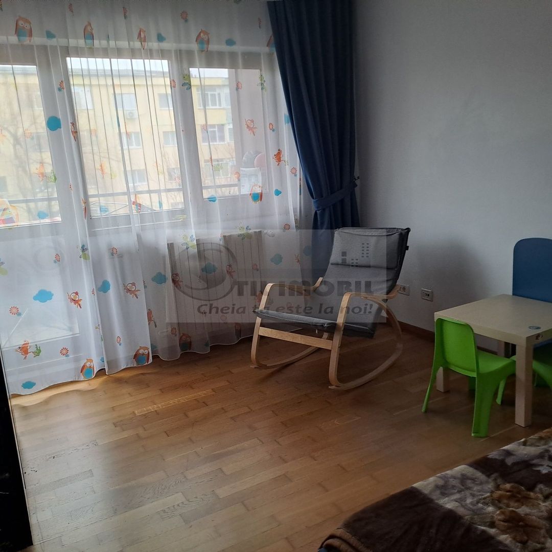 Apartament 4 camere Iasicon - 900 euro - Poză 4