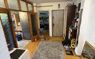 Apartament 3 camere Gorjului 3/4, decomandat, 71mp, 1982, - Poză 2