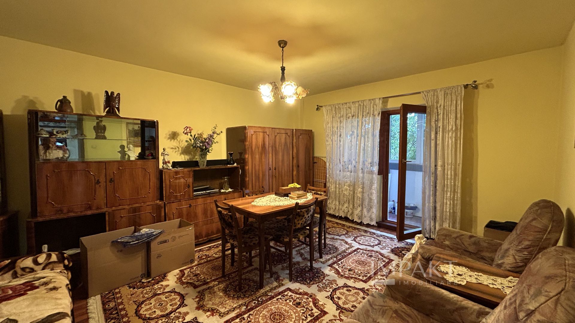 Vanzare apartament cu 4 camere, confort sporit, Zona Farmec Marasti! - Poză 1