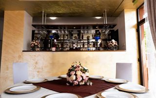 Afacere la cheie! Hotel - restaurant cu peste 40 locuri  cazare - Poză 6