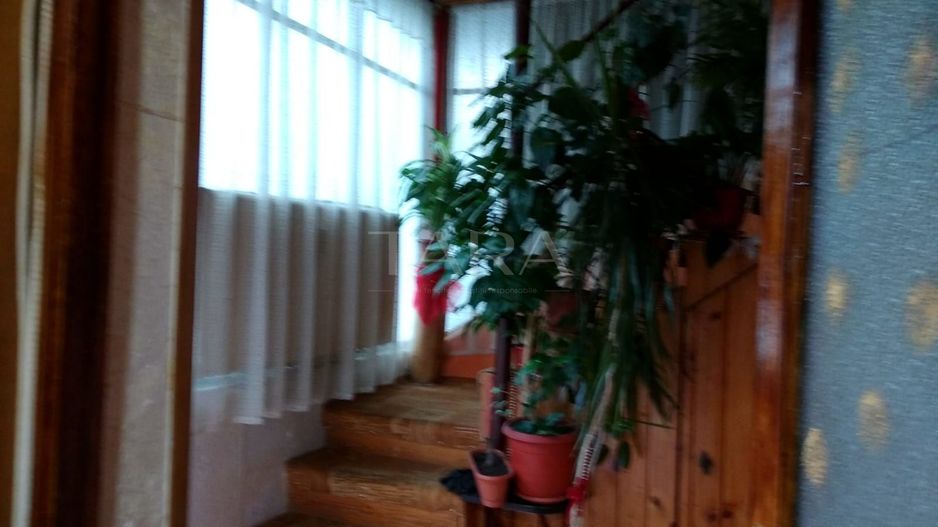 Apartament cu 3 camere de vânzare în zona ultracentrală - Poză 1