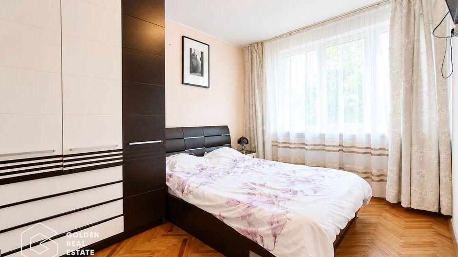 Apartament cochet cu 3 camere, vedere la Bulevard, zona Podgoria - Poză 2