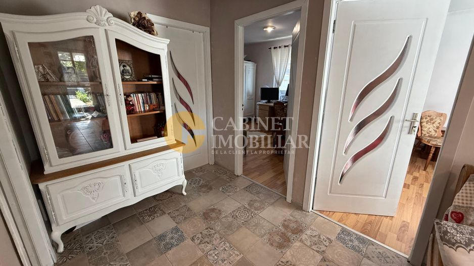 Aroneanu - Casa la asfalt - 420mp teren - 3 camere - Canalizare - Poză 12