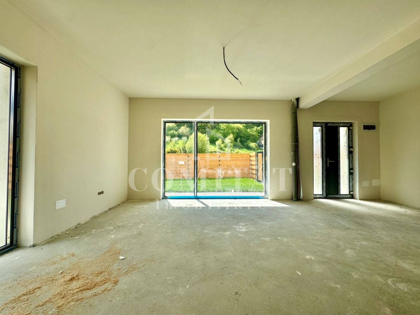 Casă de tip duplex | Stadiu semifinisat | Zona Parcului Poligon - Poză 1