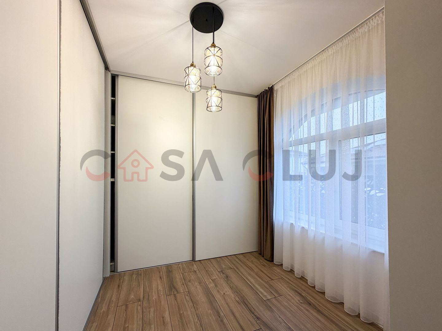 Casa individuala cu teren de 400 mp, Dezmir - Poză 10