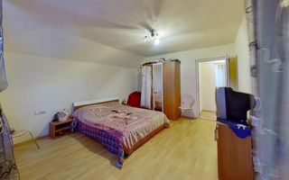 Proprietate pe 2 niveluri, curte individuala si garaj, cartier linistit, Rasnov. - Poză 5