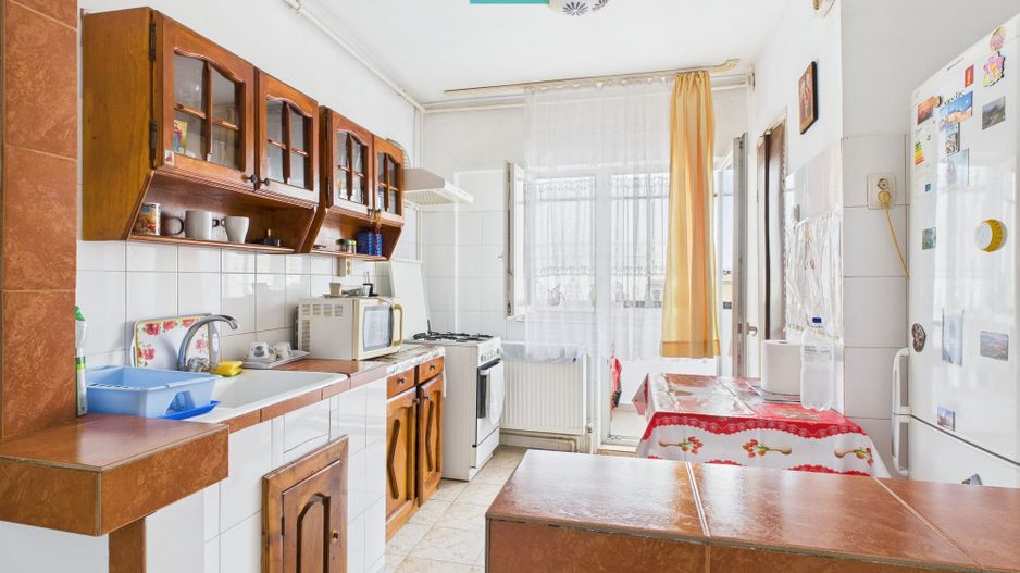 Apartament decomandat cu 2 camere în Aradul Nou - Poză 8